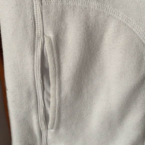 🌺SOLD ELSEWHERE!🌺🌻🌻🌻 BOGO SALE ITEM! Tommy Bahama Zipper Jacket W/Pockets - Picture 4 of 5